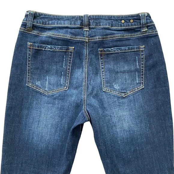 Cabi 3561 High Rise Straight Leg
Distressed Blue Jeans Size 10 - Picture 11 of 16